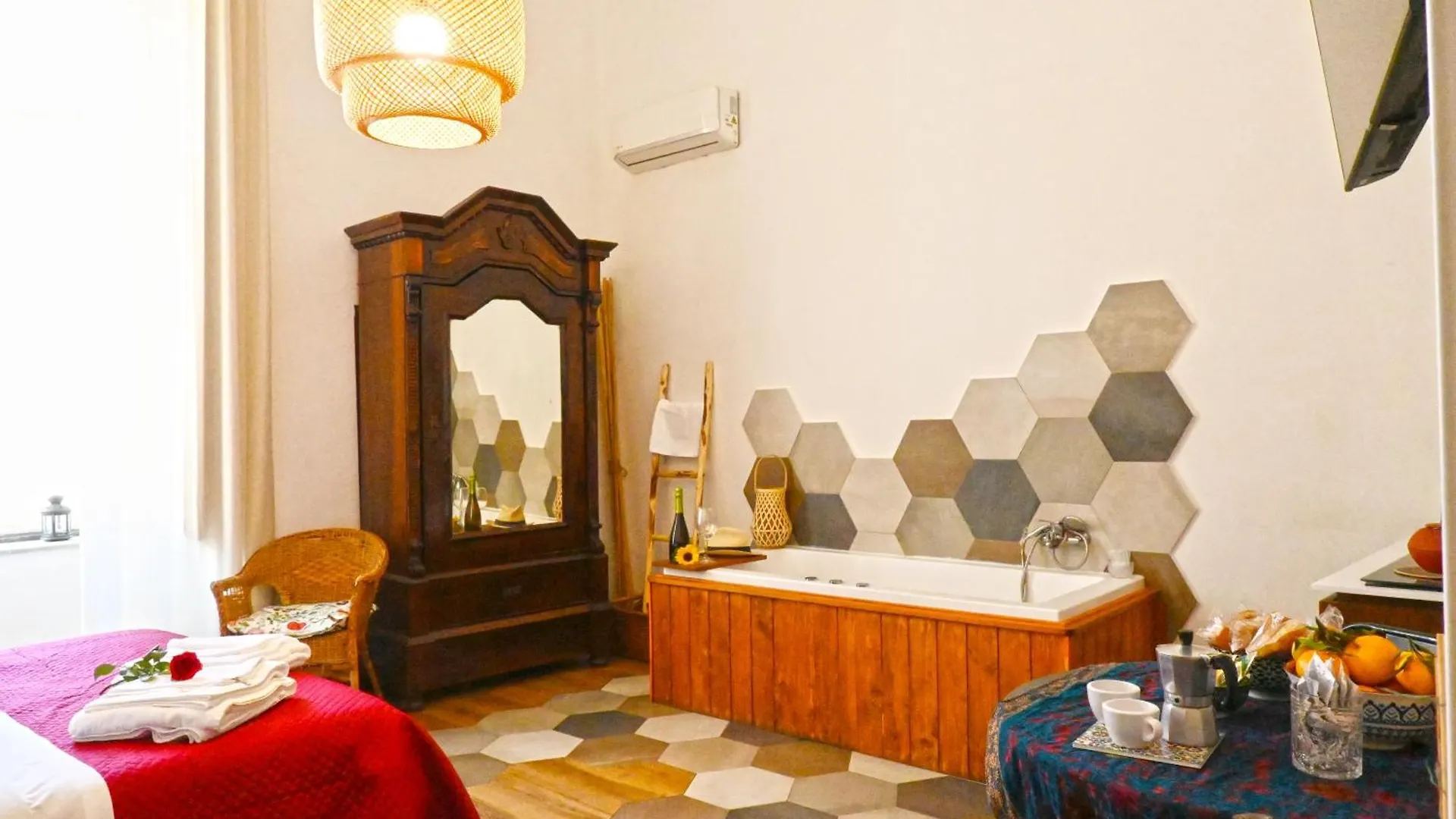 ** Gasthof Hotel Sunrise Luxury Neapel Italien